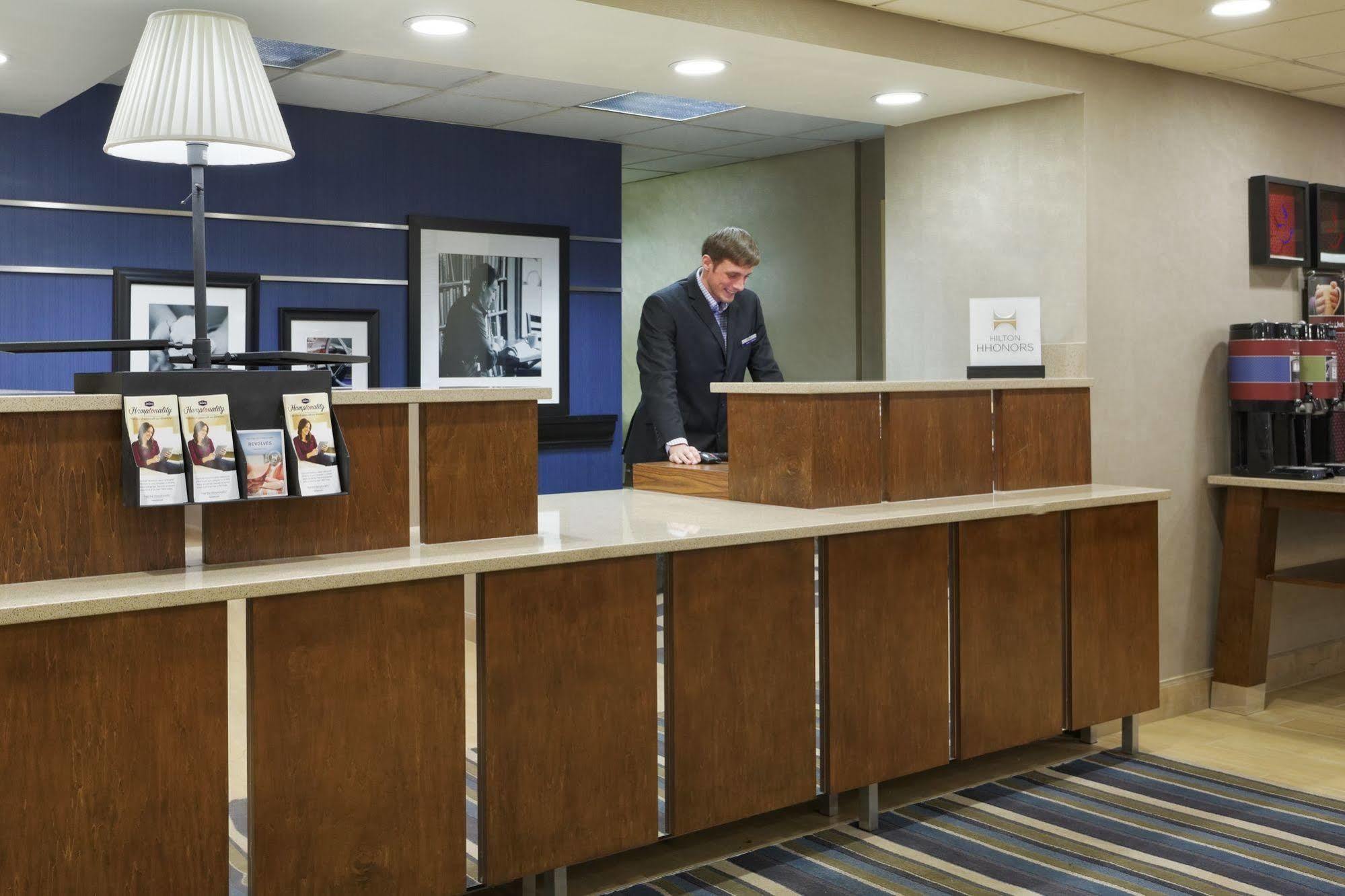 Hampton Inn Raleigh Cary Dış mekan fotoğraf